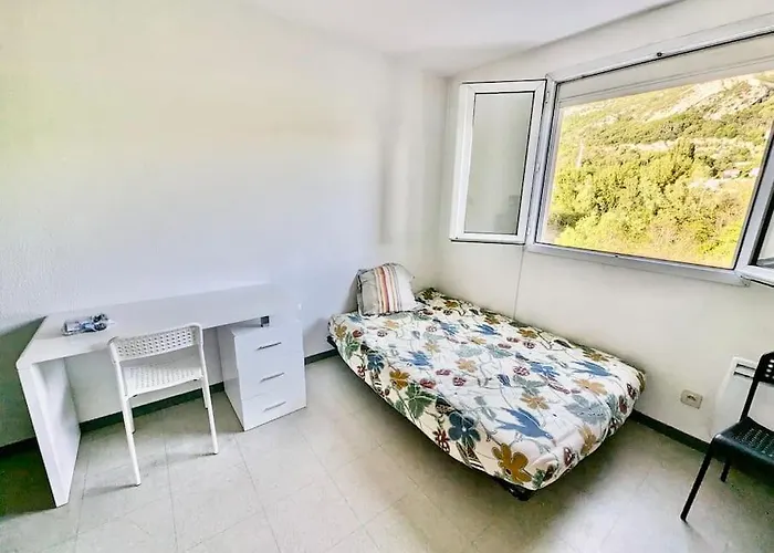 Pratique, Proche Gare & Petit Prix Avec Parking Apartamento