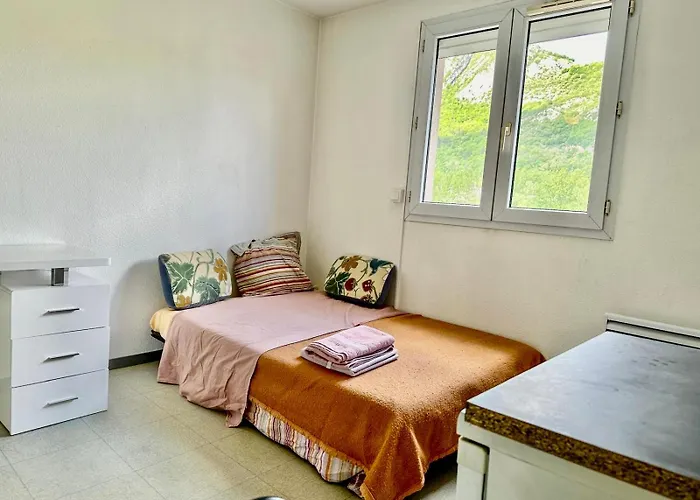 Pratique, Proche Gare & Petit Prix Avec Parking Apartamento *