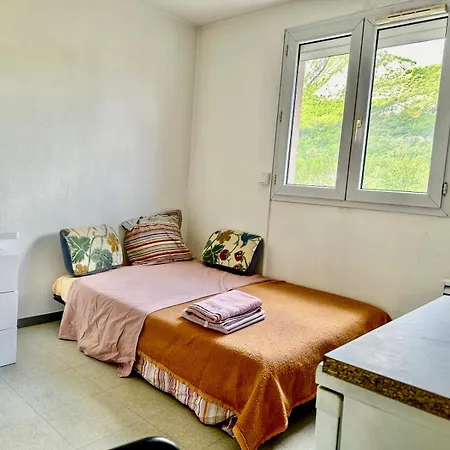 Pratique, Proche Gare & Petit Prix Avec Parking Apartamento *