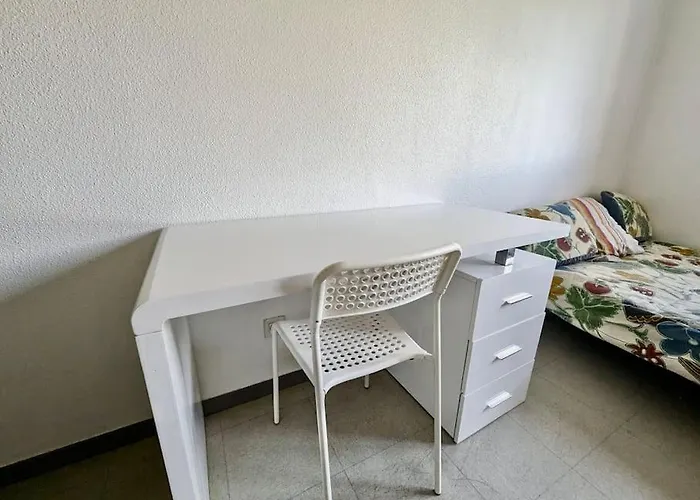 Pratique, Proche Gare & Petit Prix Avec Parking Daire